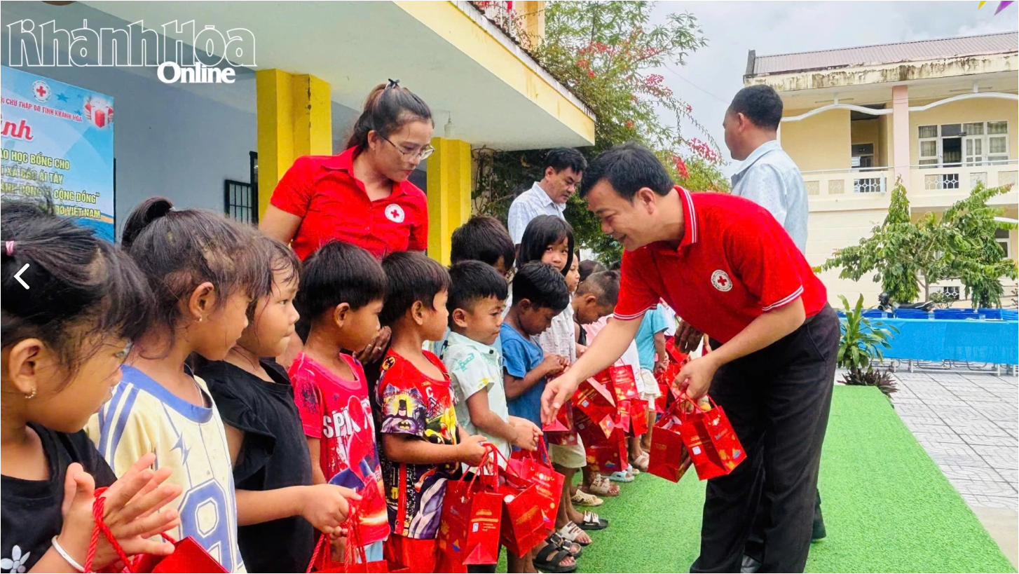 Trung thu này, yêu thương được trao đi!